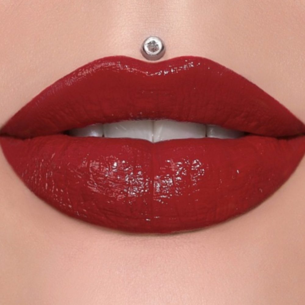 Jeffree Star Supreme Gloss- Wifey